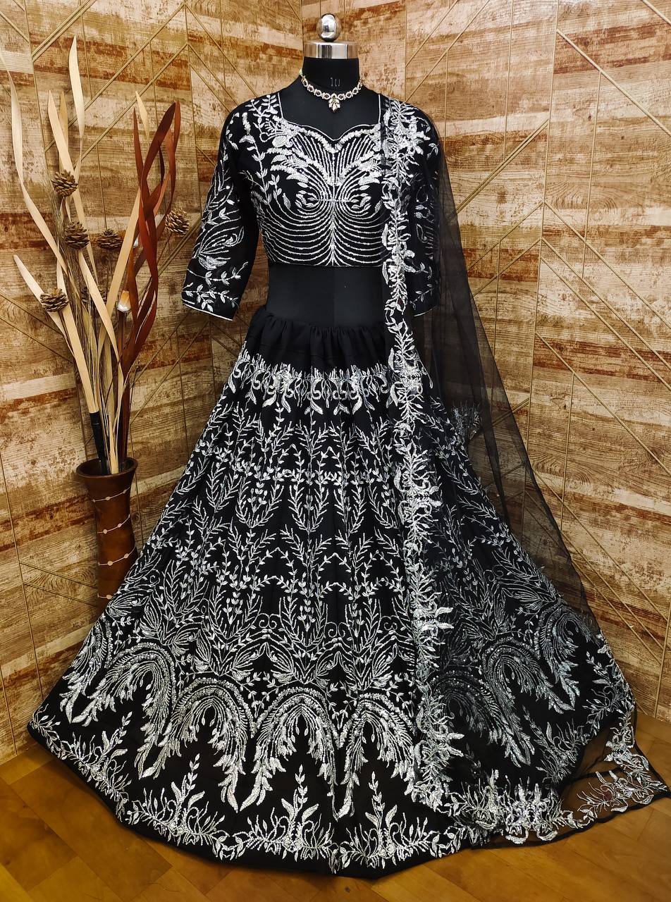 রেডিমেড জর্জেট এমব্রয়ডারি পার্টি ড্রেস