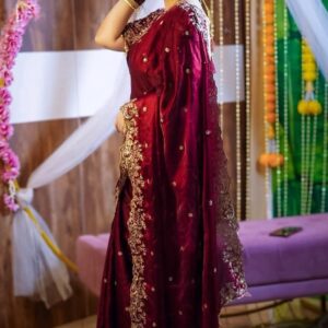 Viral Sharee – Royal & Glamorous Look